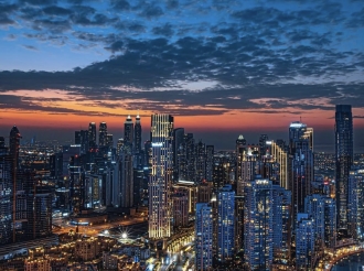 Dubai’s Skyline: Monument and Ambition in Neo‑Futurism