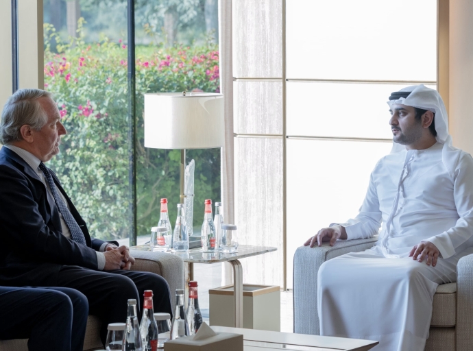 Maktoum bin Mohammed Receives Deutsche Bank Chairman
