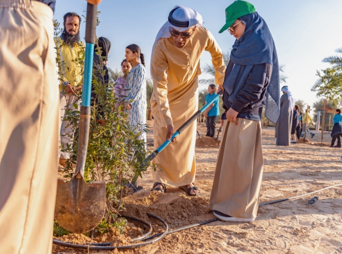 Dubai Officials Join Citywide Tree-Planting Drive